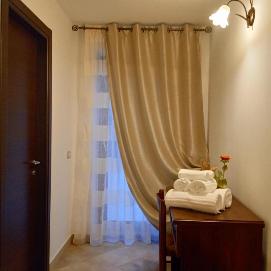 Villa Agriturismo Al Passaggio Di Pirro à Miglionico Extérieur photo