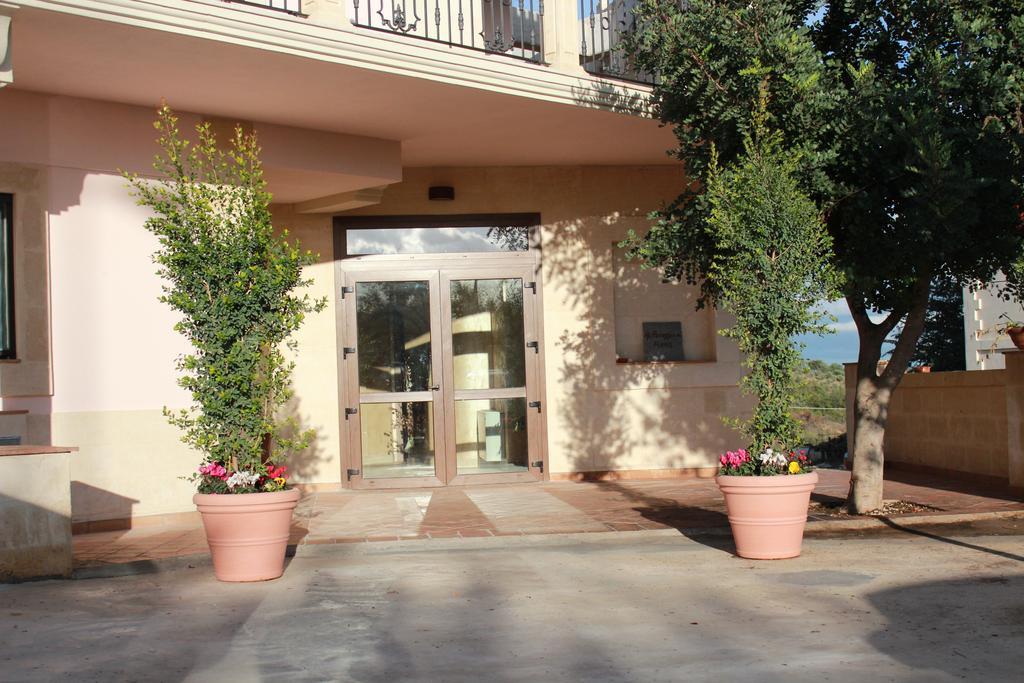 Villa Agriturismo Al Passaggio Di Pirro à Miglionico Extérieur photo