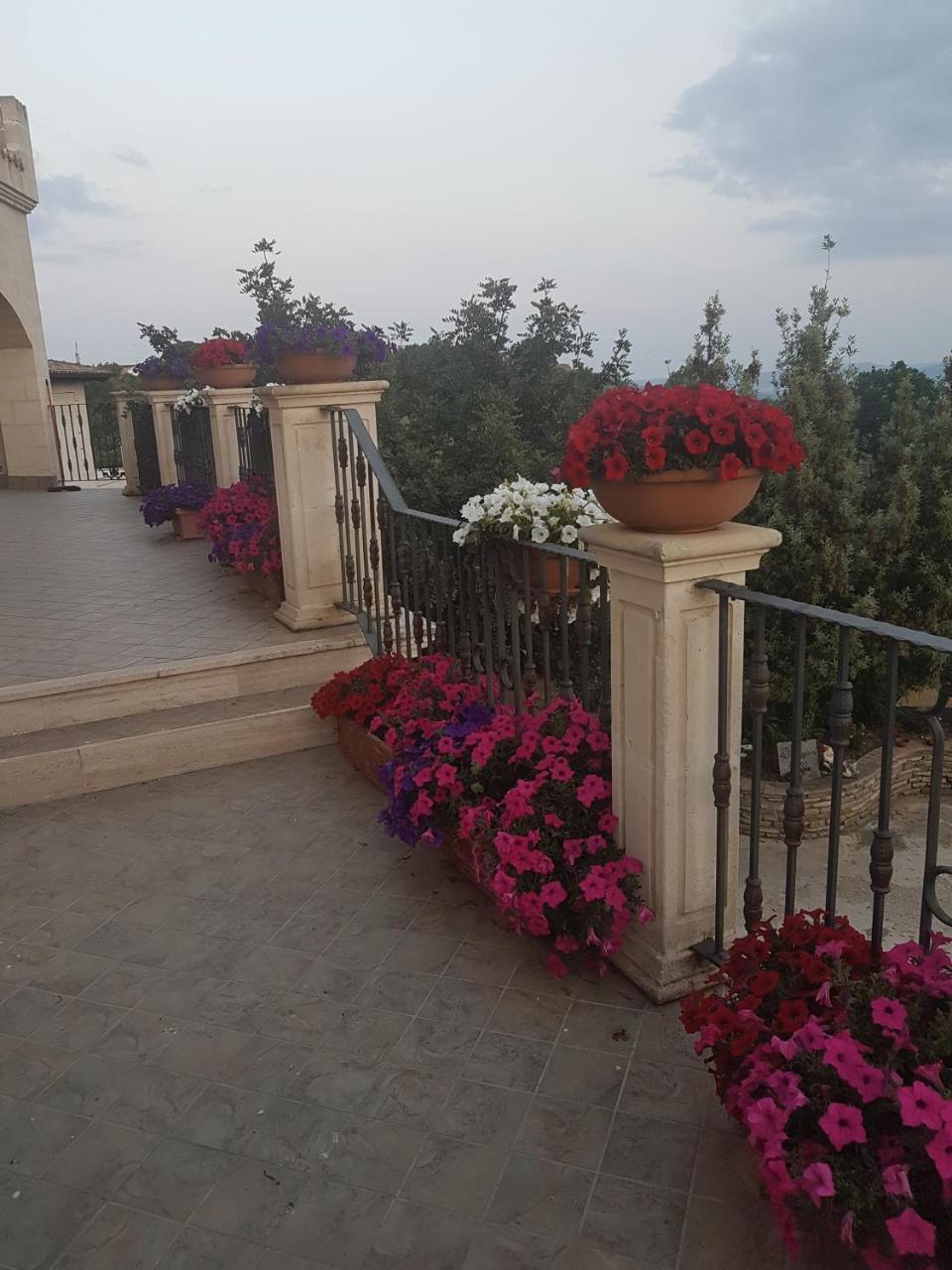 Villa Agriturismo Al Passaggio Di Pirro à Miglionico Extérieur photo